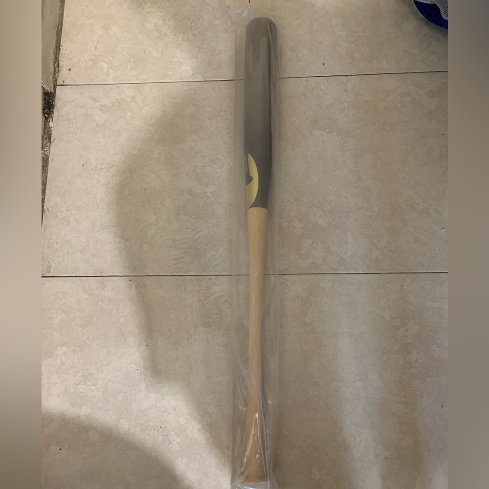 Chandler Baseball Bat Model NG07 Maple Wood